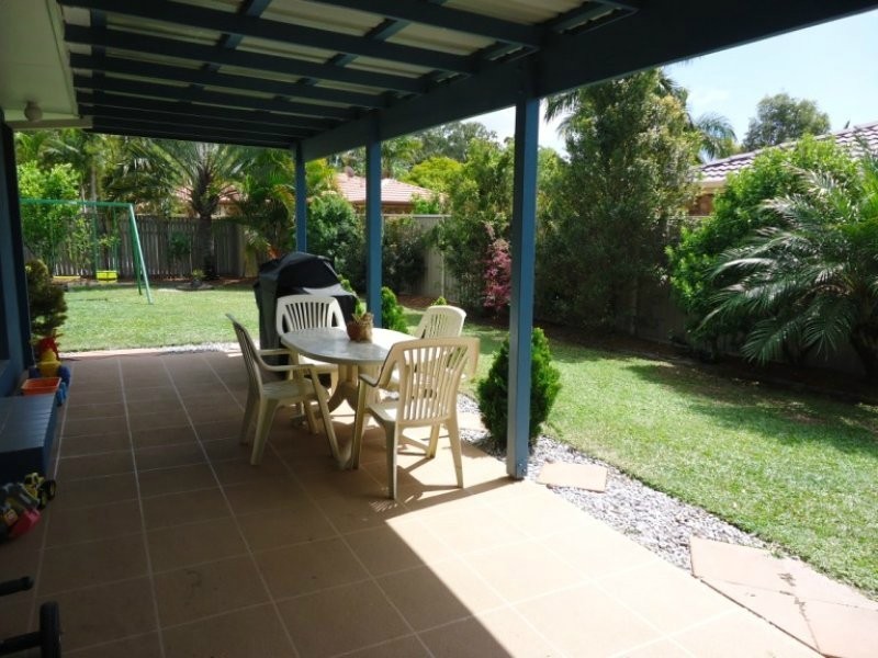 50 Allied Drive, Arundel QLD 4214