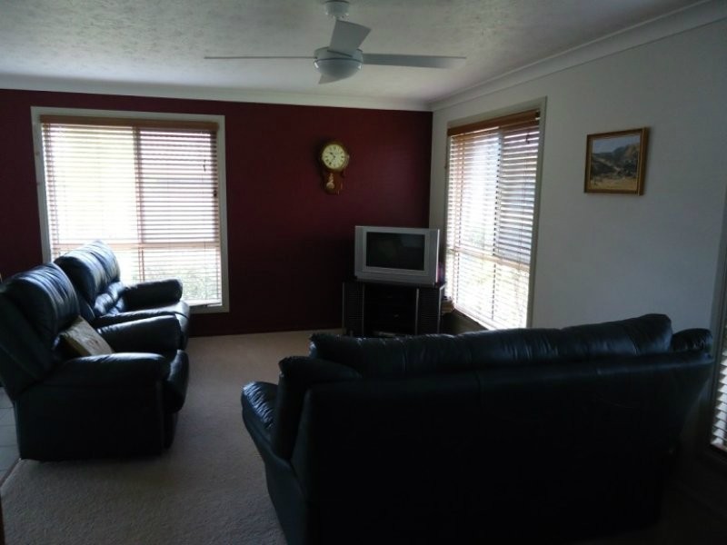 50 Allied Drive, Arundel QLD 4214