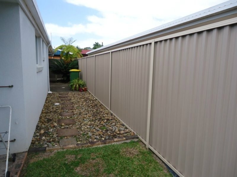 50 Allied Drive, Arundel QLD 4214