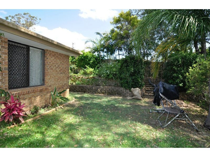 8/11 Hoya Court, Labrador QLD 4215