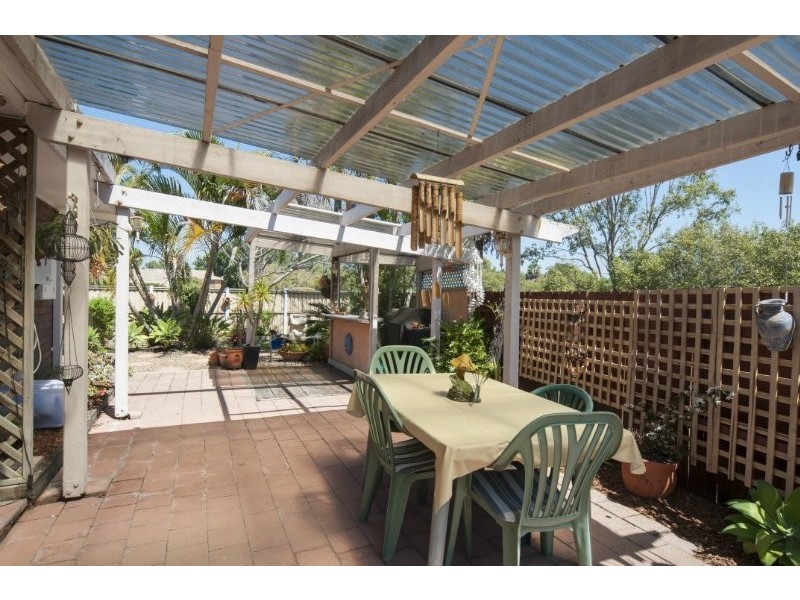 1/143 Central Street, Labrador QLD 4215