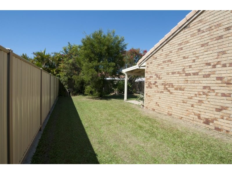 39 Clubhouse Drive, Arundel QLD 4214