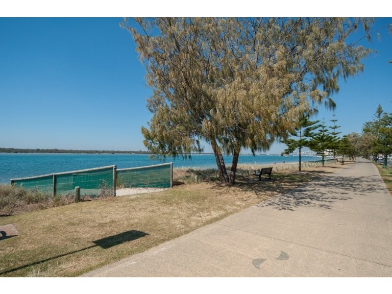 9/50 Brighton Street, Biggera Waters QLD 4216