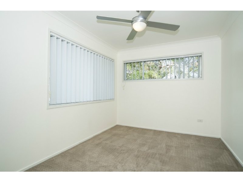 2/4 Ellen Street, Southport QLD 4215