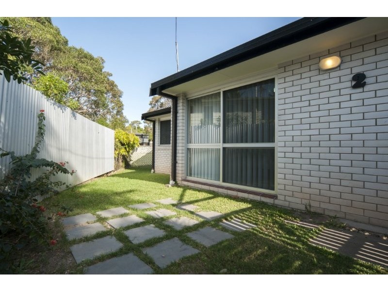 2/4 Ellen Street, Southport QLD 4215