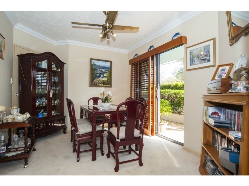 1/25 Chester Terrace, Southport QLD 4215