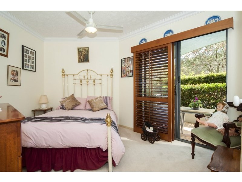 1/25 Chester Terrace, Southport QLD 4215