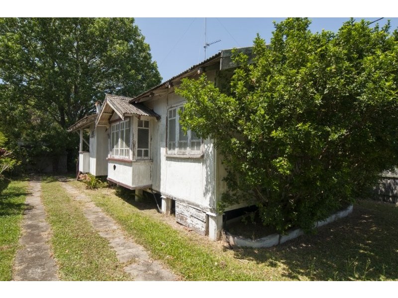 7 Turpin Road, Labrador QLD 4215