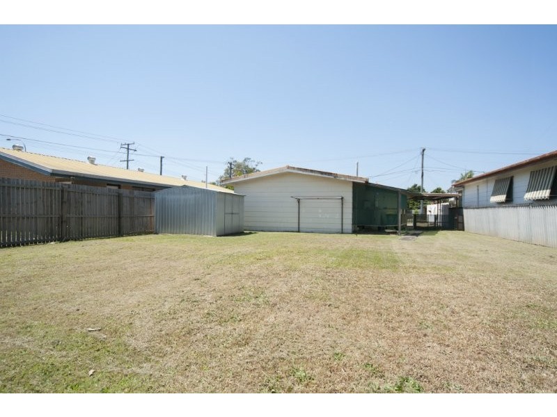 4 Serene Court, Arundel QLD 4214