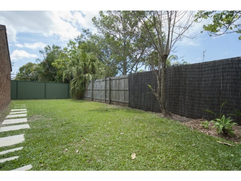 2/23 Botanical Drive, Labrador QLD 4215