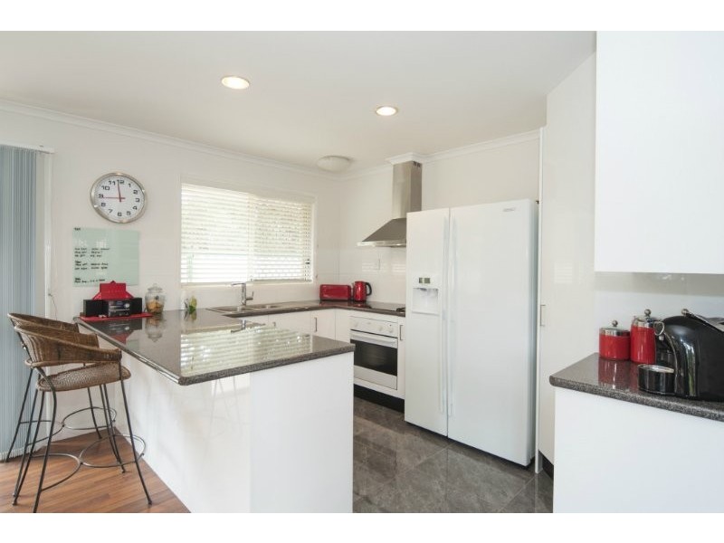 9/154 Central Street, Labrador QLD 4215