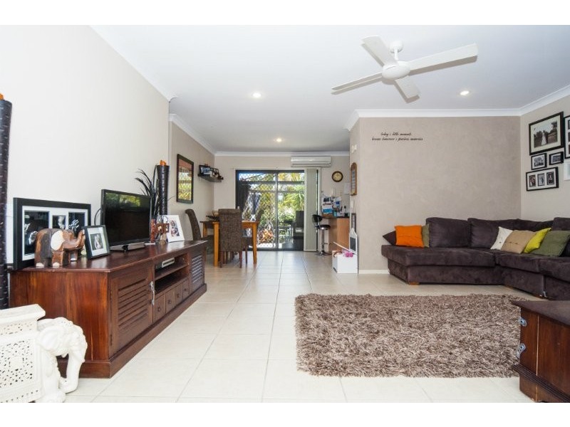 27/20 Brown Street, Labrador QLD 4215