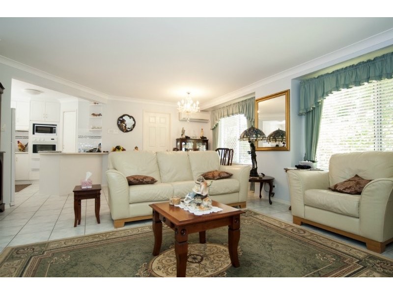 2/4-6 Clinton Street, Labrador QLD 4215