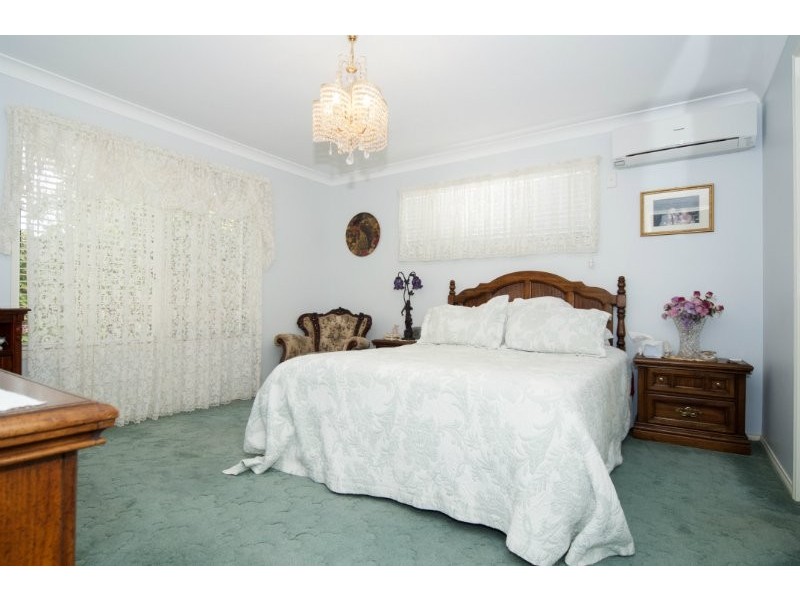 2/4-6 Clinton Street, Labrador QLD 4215