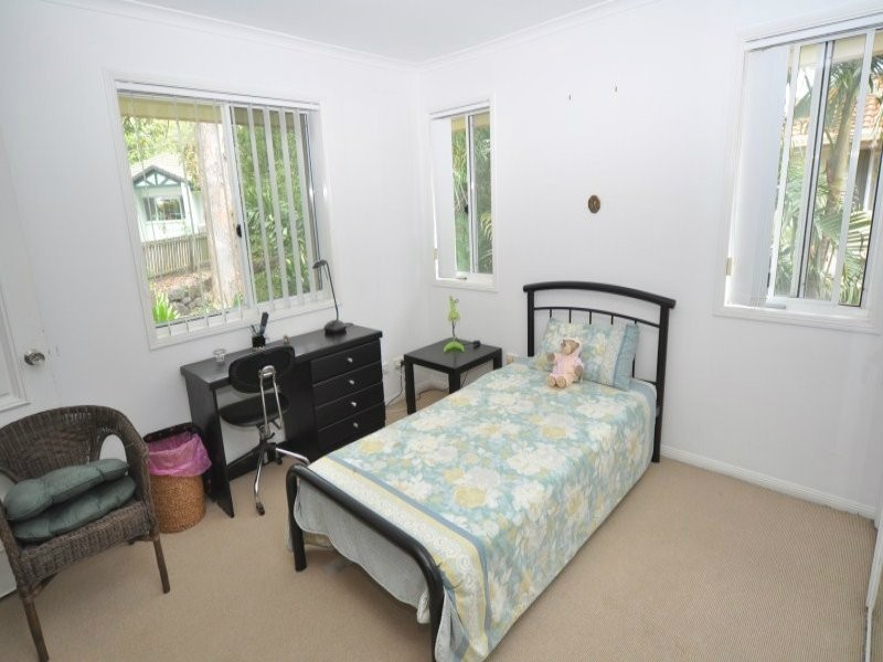 2/61 Imperial Parade, Labrador QLD 4215