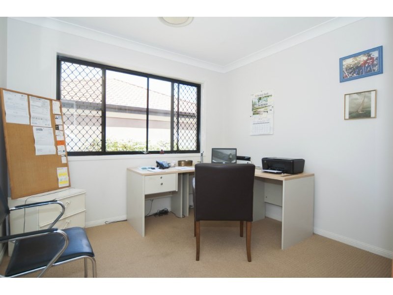 5 Orpington Court, Arundel QLD 4214