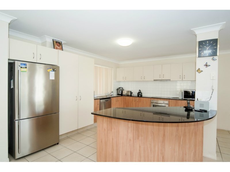 72 Tee Trees Boulevarde, Arundel QLD 4214