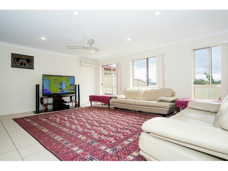 72 Tee Trees Boulevarde, Arundel QLD 4214