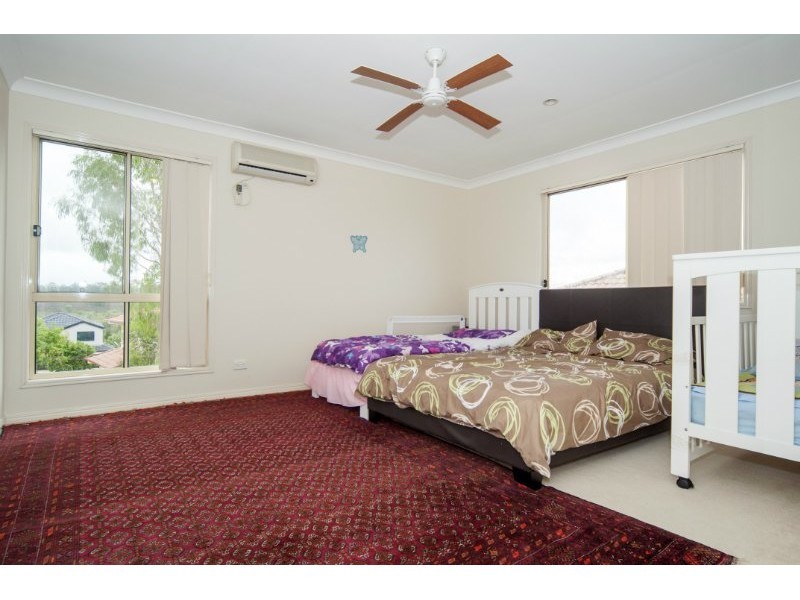72 Tee Trees Boulevarde, Arundel QLD 4214