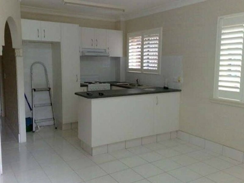 2/17 Meyer Street, Southport QLD 4215