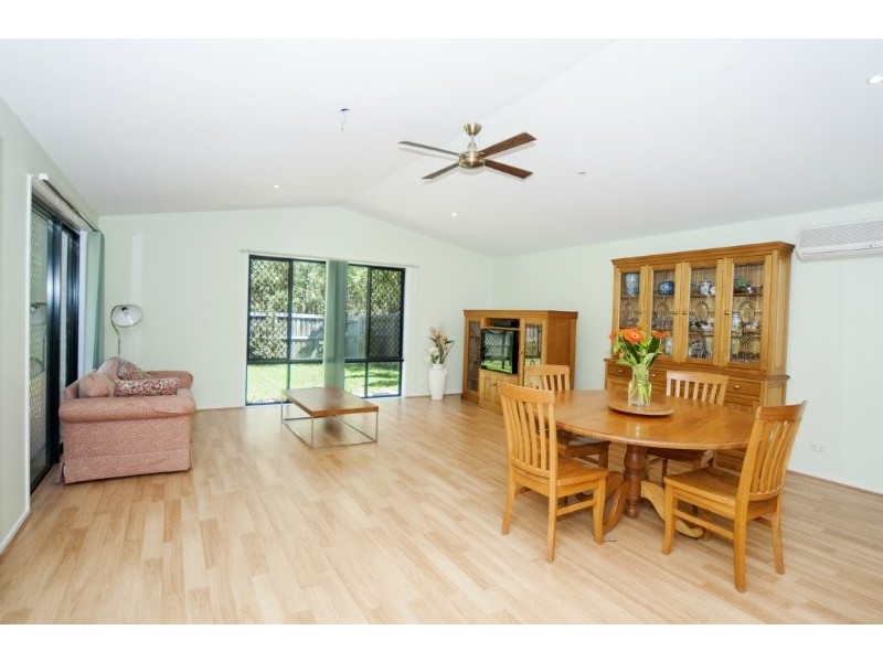 34 Urangan Court, Helensvale QLD 4212