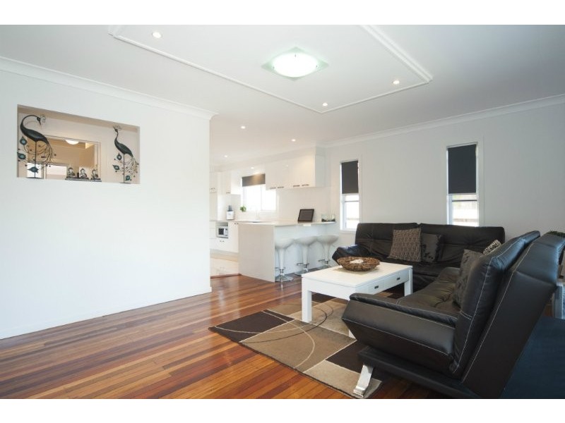 17 Gordon Street, Labrador QLD 4215