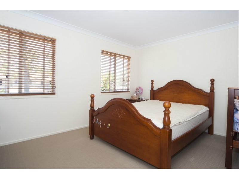 39/21 Usher Avenue, Labrador QLD 4215