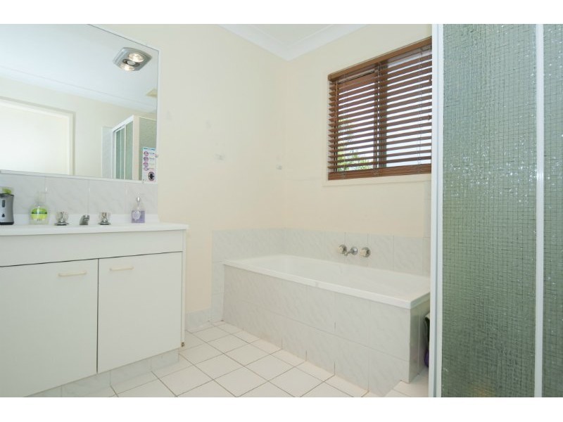 39/21 Usher Avenue, Labrador QLD 4215