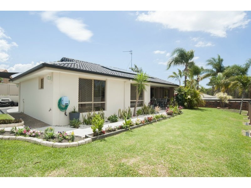 8 Footscray Court, Arundel QLD 4214