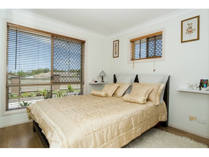 8 Footscray Court, Arundel QLD 4214