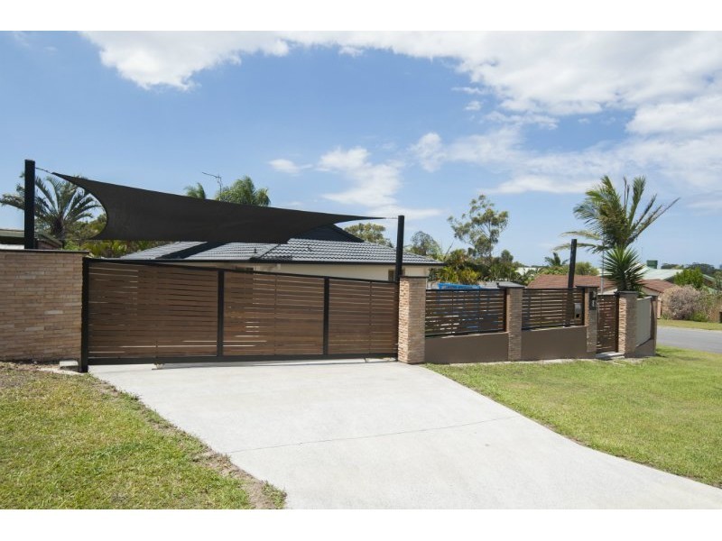 8 Footscray Court, Arundel QLD 4214