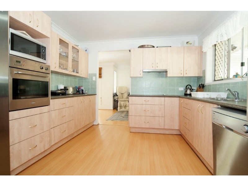 13 Clifton Street, Biggera Waters QLD 4216