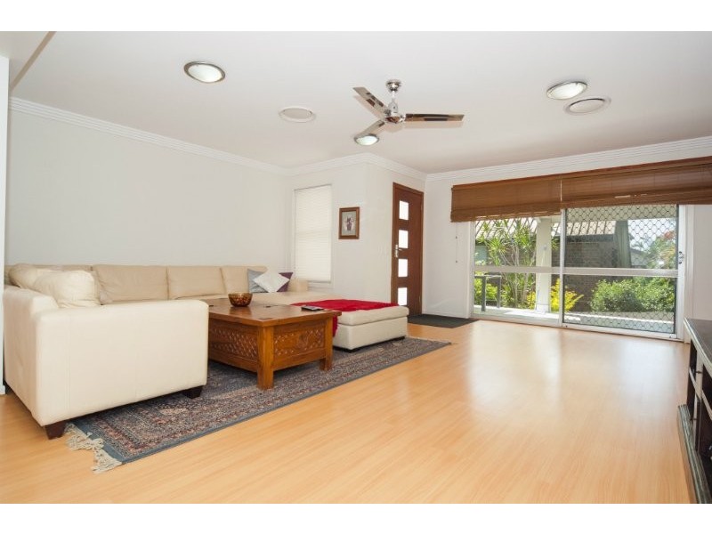 13 Clifton Street, Biggera Waters QLD 4216