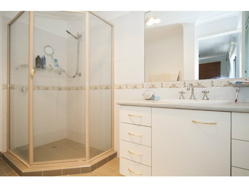 13 Clifton Street, Biggera Waters QLD 4216