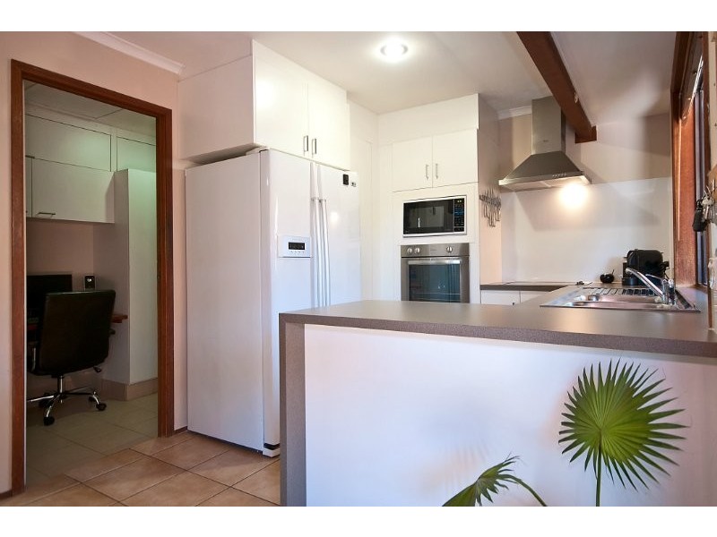 1/15 Morinda Way, Labrador QLD 4215