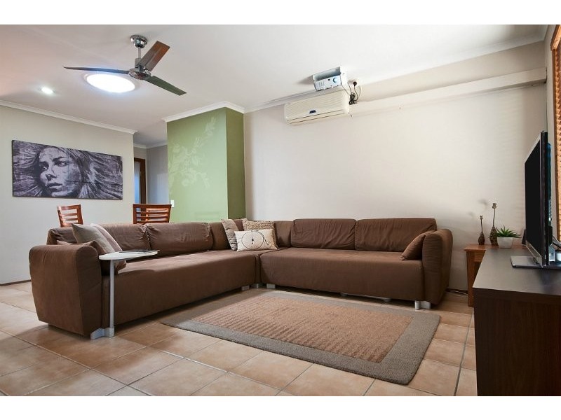 1/15 Morinda Way, Labrador QLD 4215