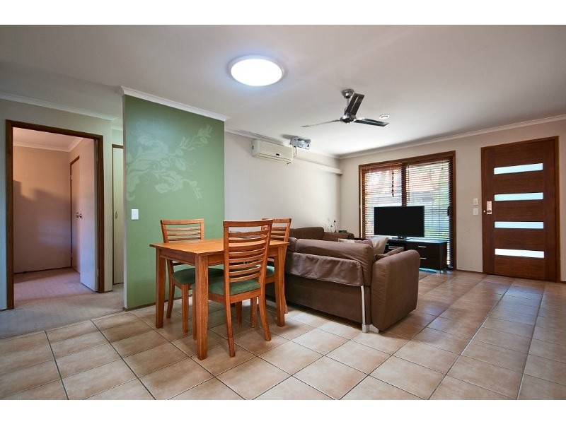 1/15 Morinda Way, Labrador QLD 4215