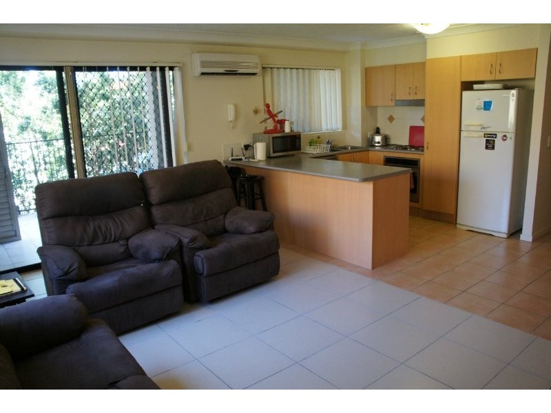 1/3 Tate Street, Southport QLD 4215