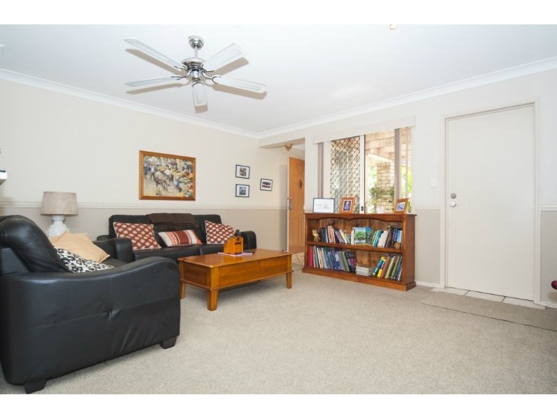 1/105 Muir Street, Labrador QLD 4215