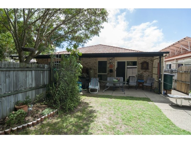 1/105 Muir Street, Labrador QLD 4215