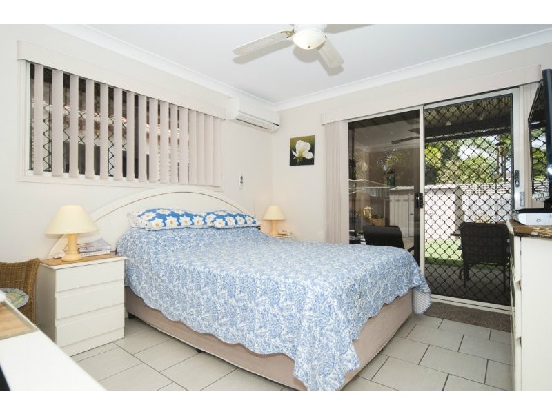 1/105 Muir Street, Labrador QLD 4215