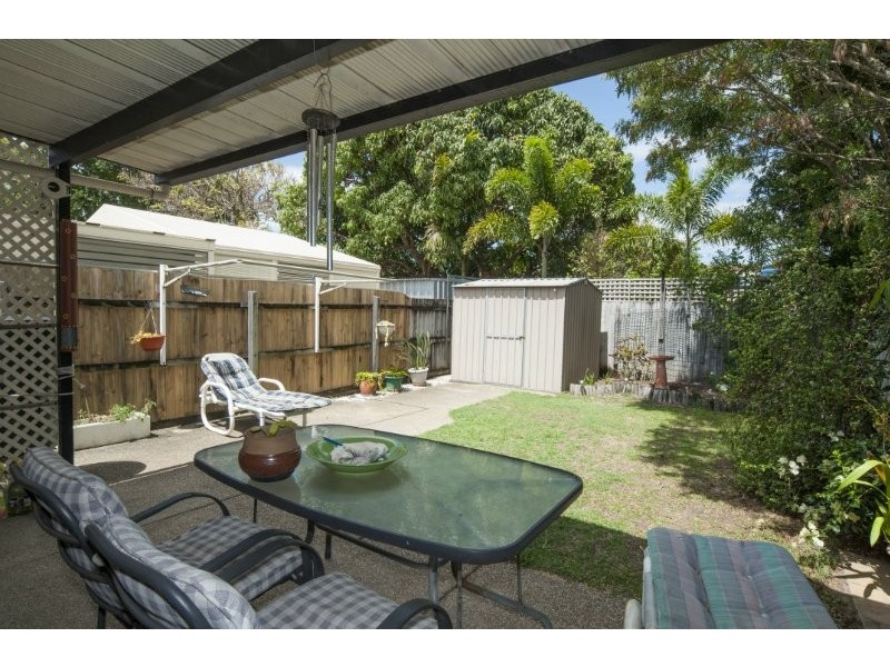 1/105 Muir Street, Labrador QLD 4215