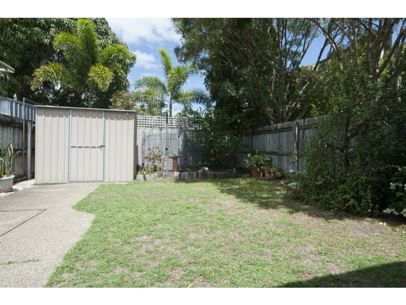 1/105 Muir Street, Labrador QLD 4215