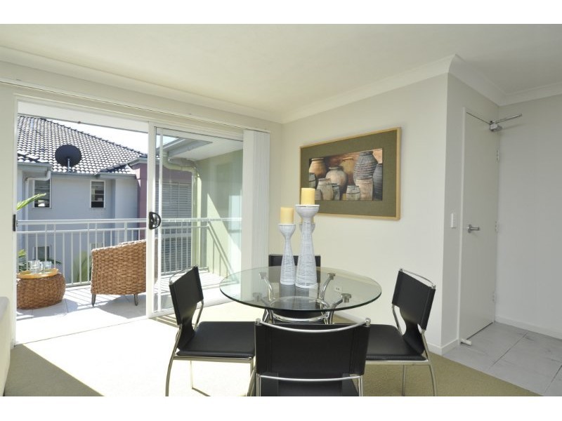 710/33 Clark Street, Biggera Waters QLD 4216