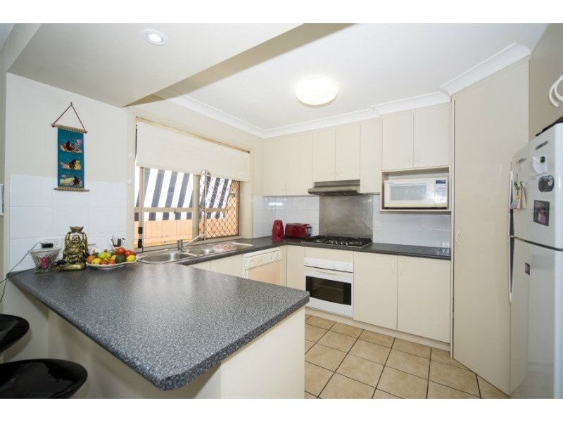 1/7 Middle Street, Labrador QLD 4215