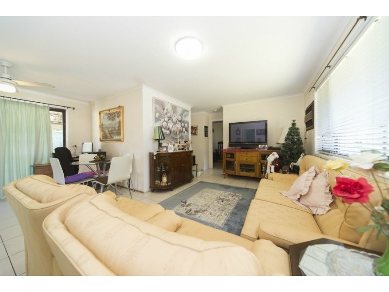 53 Woomera Crescent, Southport QLD 4215