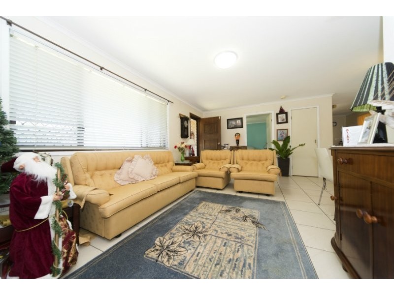 53 Woomera Crescent, Southport QLD 4215