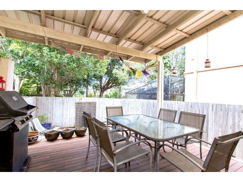 2/35 Stevens Street, Southport QLD 4215