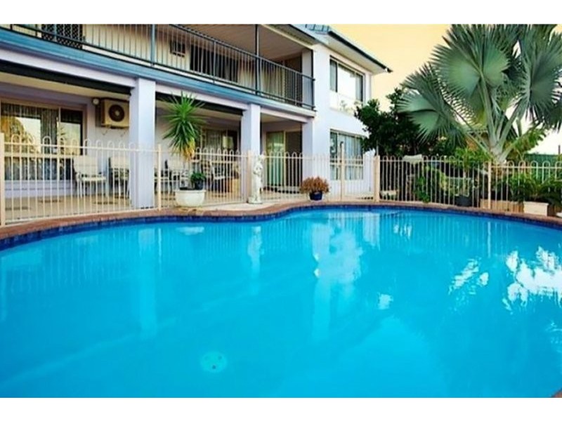 17 Carrumbella Drive, Arundel QLD 4214