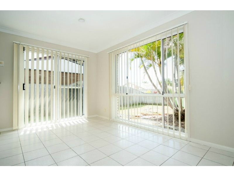 1/9 Clovelly Place, Labrador QLD 4215